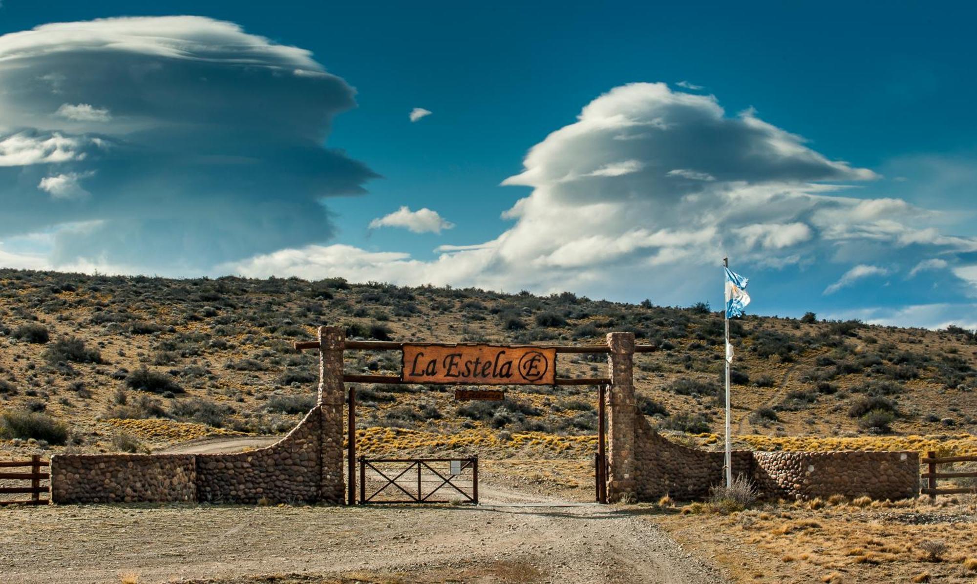 Estancia La Estela Lago Viedma ภายนอก รูปภาพ